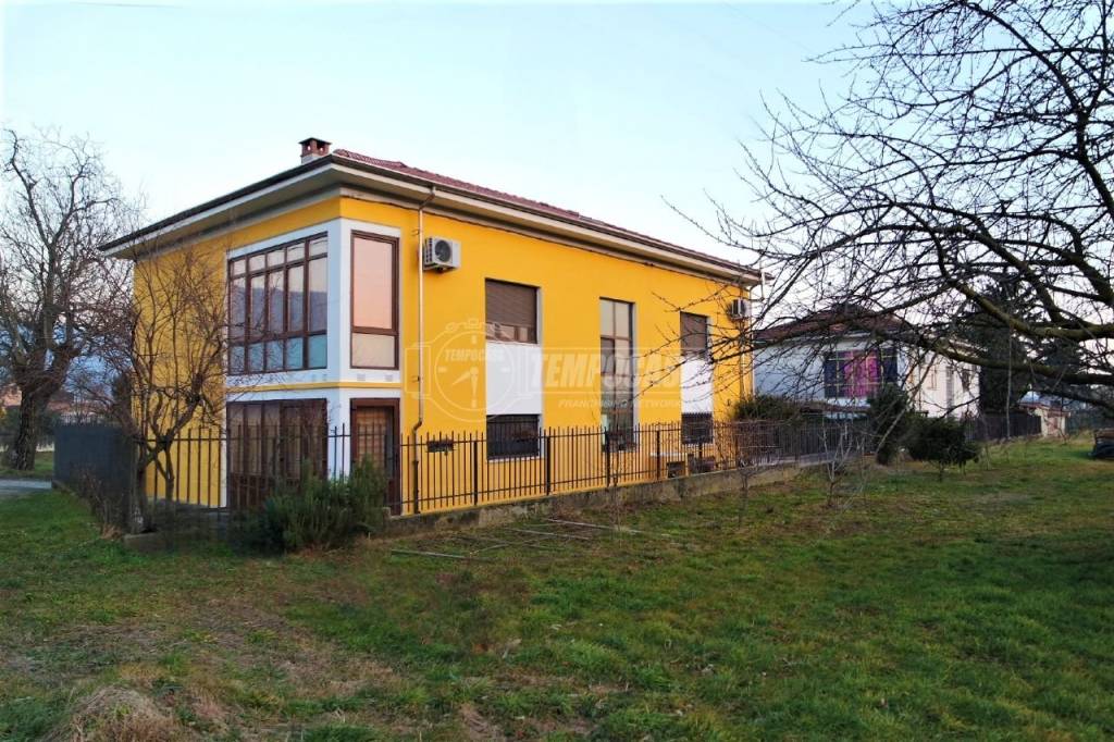 Villa in vendita a Cascinette d'Ivrea via del Pero