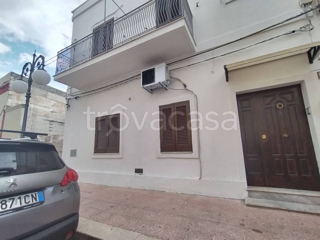 Appartamento in in vendita da privato a Leporano via Vittorio Emanuele, 12