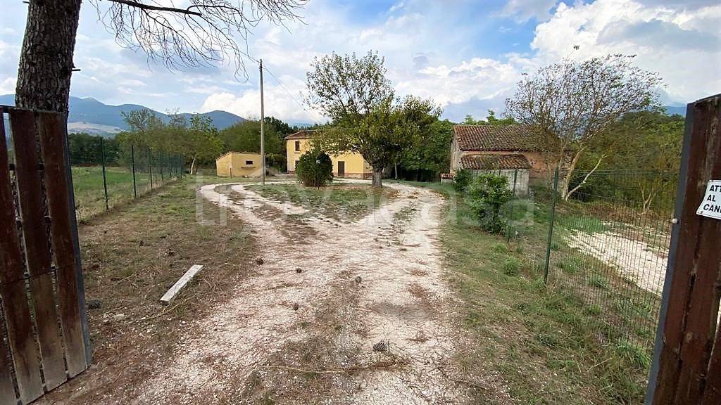 Casale in in vendita da privato a Fabriano frazione Argignano