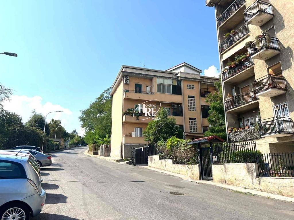 Appartamento in vendita a Cosenza via Edoardo Galli, 11