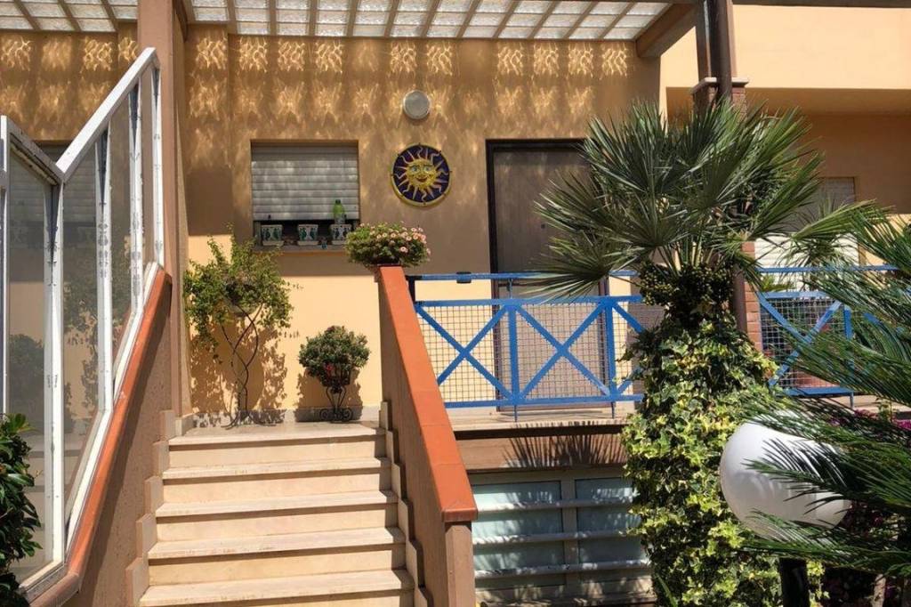Villa a Schiera in in vendita da privato a San Felice Circeo via 4 Maggio