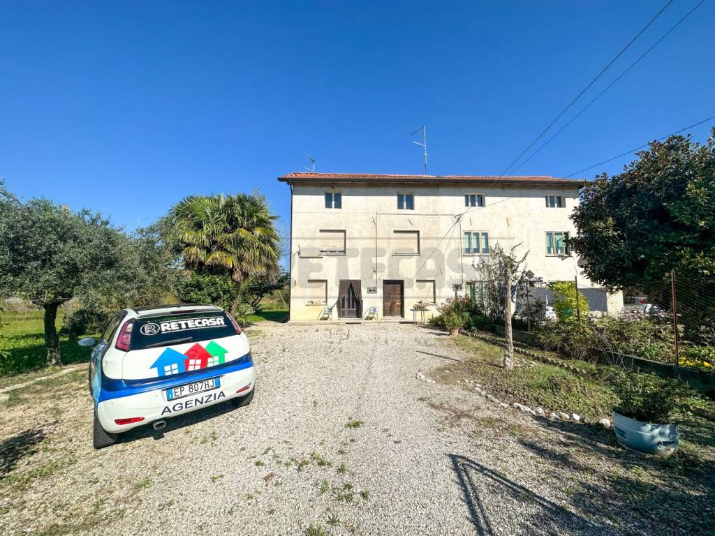 Casale in vendita a Muzzana del Turgnano via San Gervasio, 30