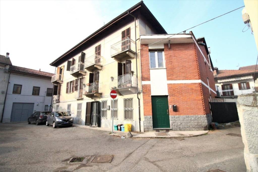 Appartamento in vendita a Torino piazza Monte Tabor, 8