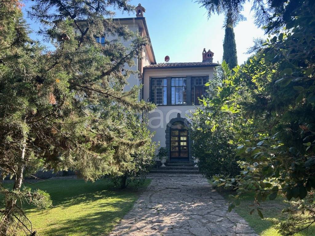 Villa in vendita a Latera strada Provinciale Laterense