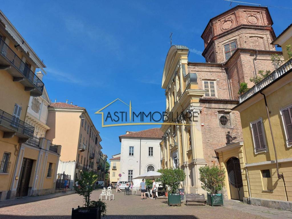 Appartamento in vendita ad Asti piazza San Martino, 6