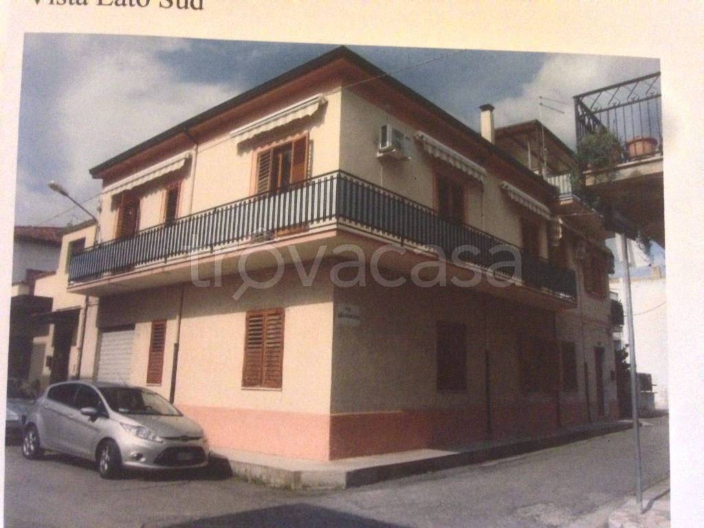 Appartamento in in vendita da privato a Rocca Imperiale via Gabriele d'Annunzio, 8