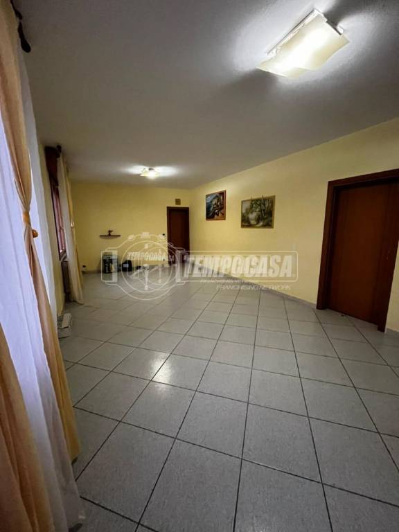 Appartamento in vendita ad Argenta via Canne 17