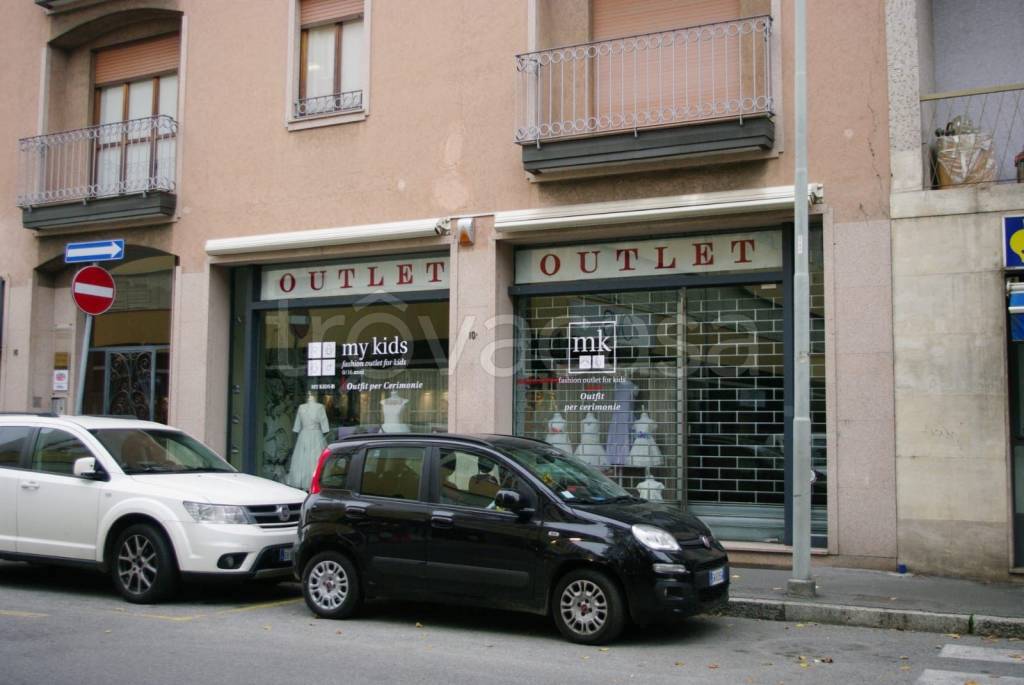 Abbigliamento in in vendita da privato a Vigevano via Edmondo De Amicis, 10A