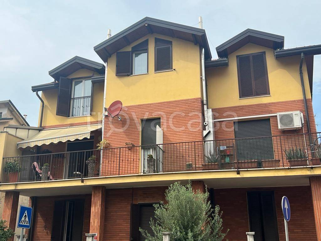 Appartamento in vendita a Cormano via Generale Luigi Cadorna, 75