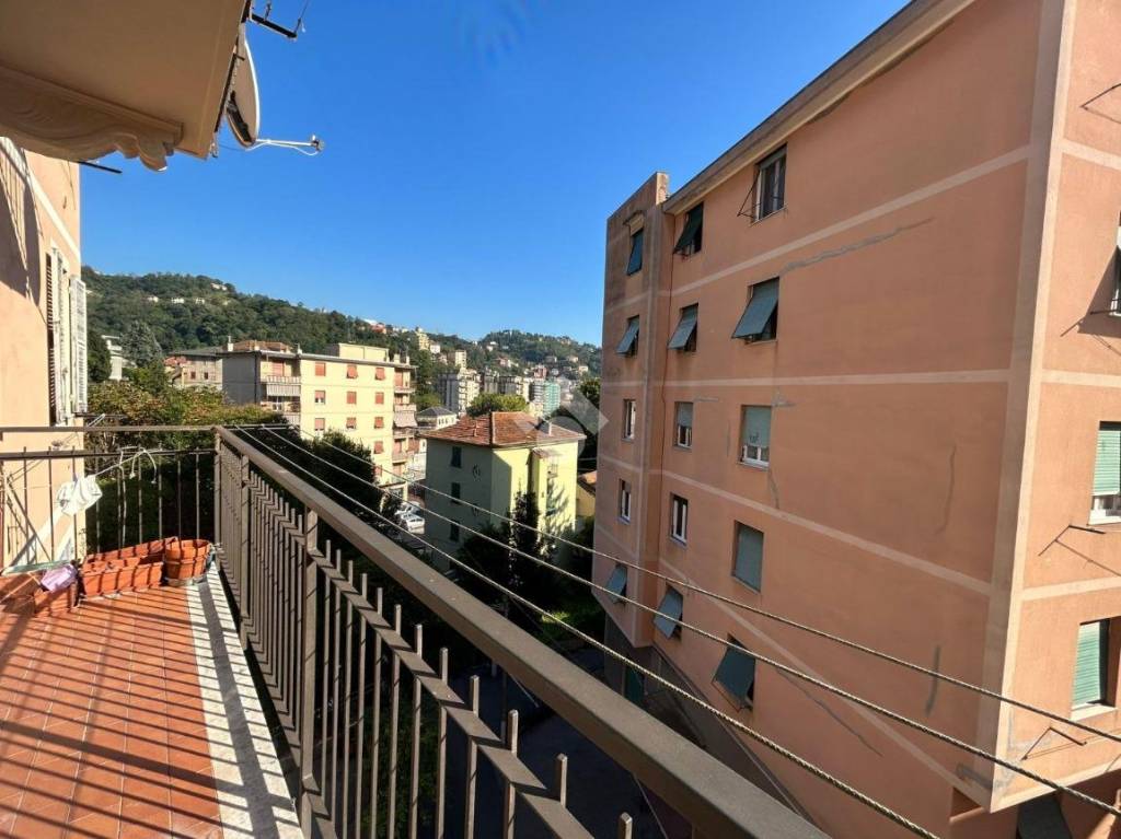 Appartamento in vendita a Genova via Campo di Tiro, 7