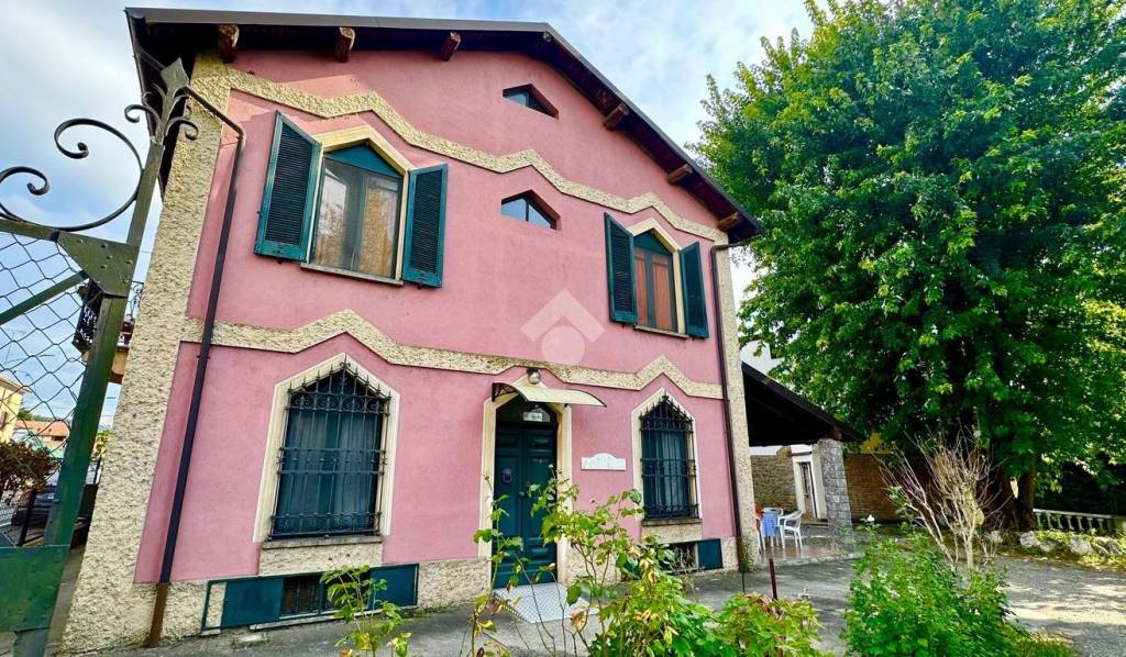Casa Indipendente in vendita a Rivanazzano Terme