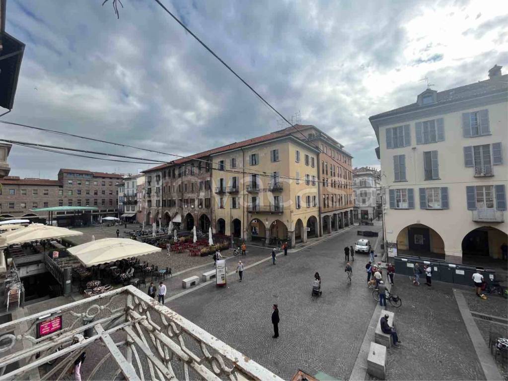 Appartamento in vendita a Pavia corso Camillo Benso di Cavour, 6
