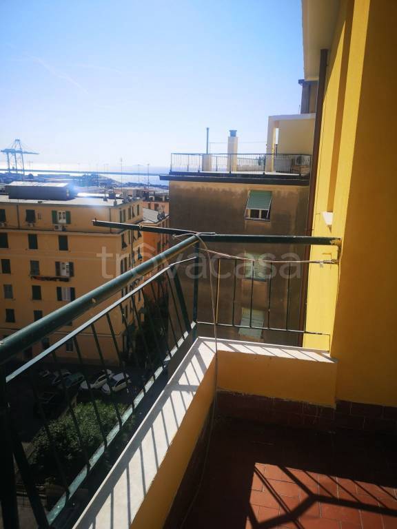 Appartamento in vendita a Genova via San Remo, 122