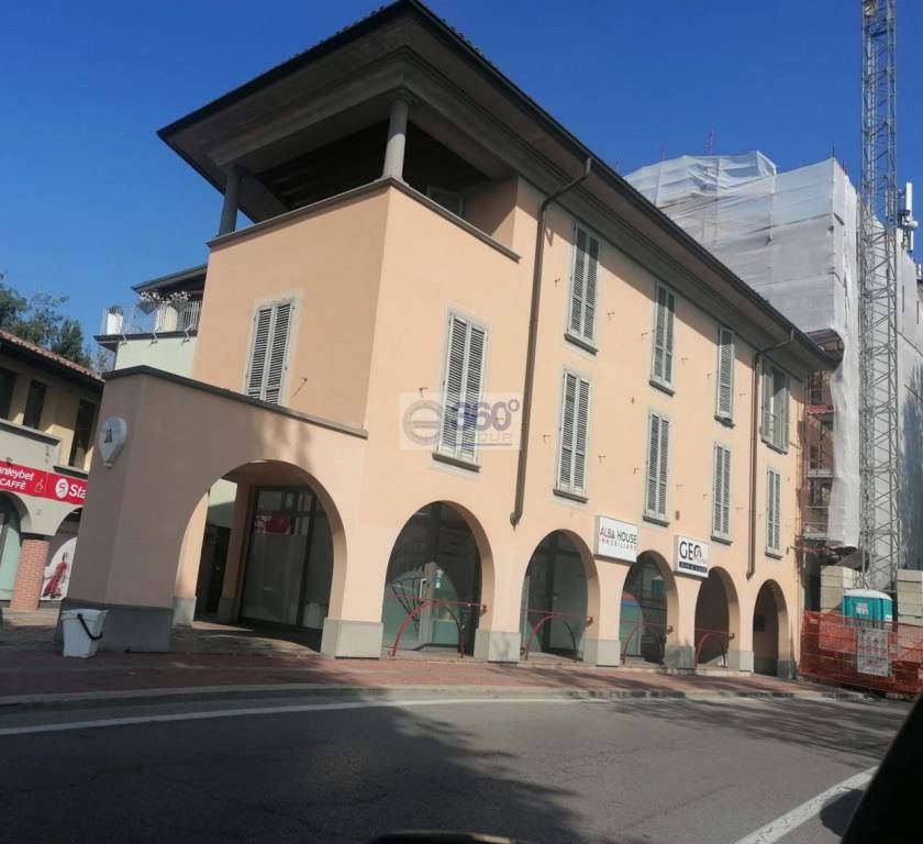 Ufficio in vendita a Chiari piazza Martiri della Libertà, 37