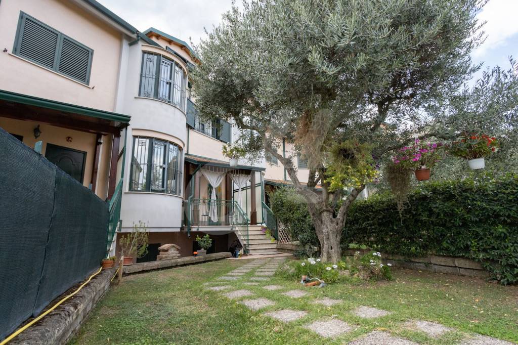 Villa a Schiera in vendita a San Giorgio del Sannio via Italia, 90