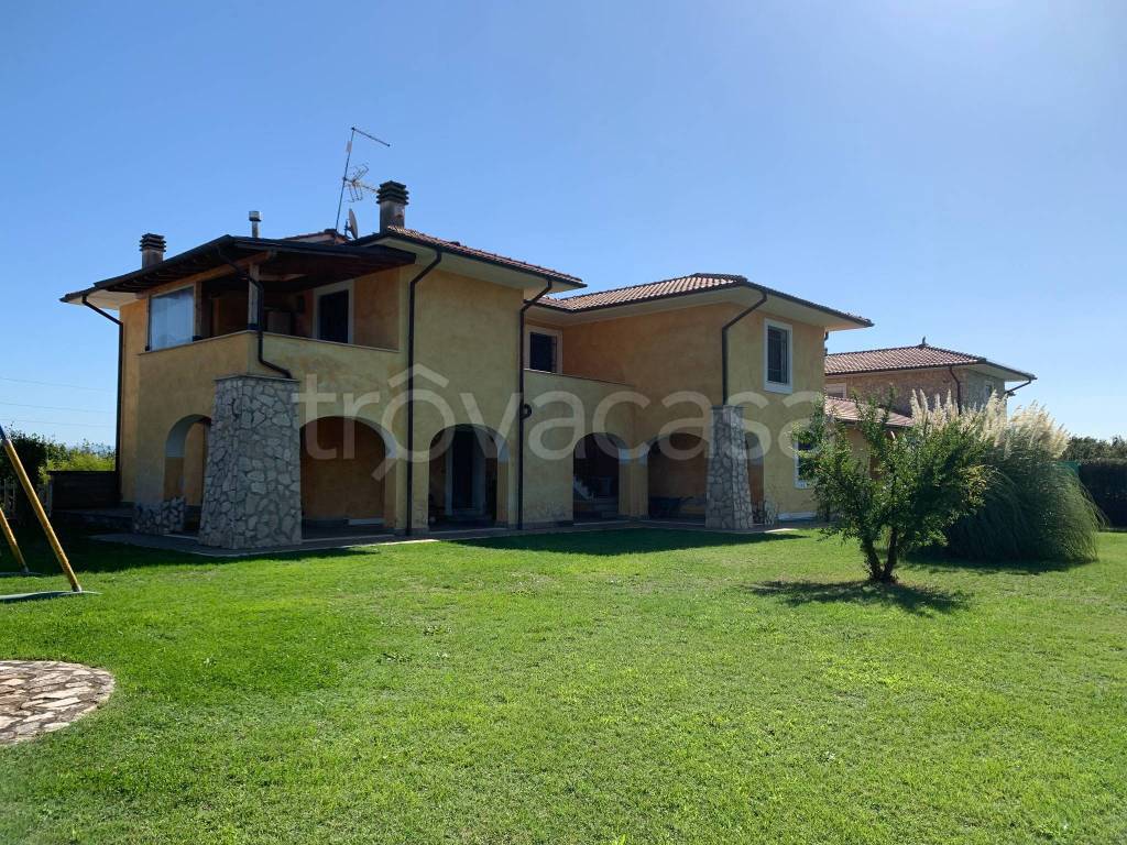 Villa in vendita a Fabrica di Roma via Pietro Micca, 21