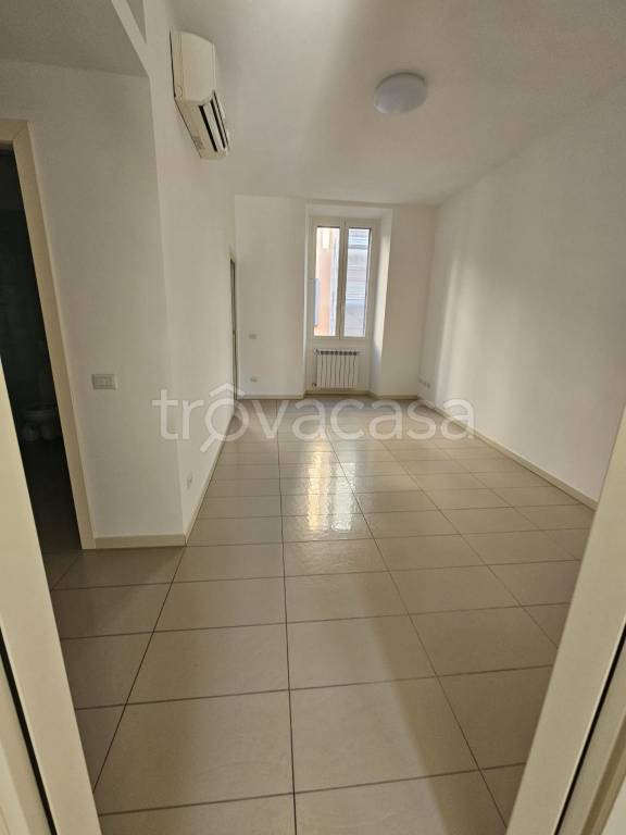 Appartamento in affitto a Milano via San Gregorio, 39