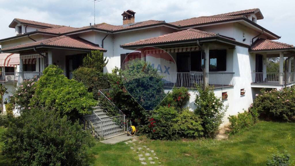 Villa in vendita ad Alessandria via Vecchia Dei Bagliani, 88A