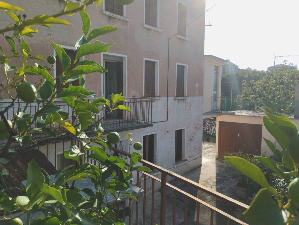 Casa Indipendente in vendita a Lugo di Vicenza via Vigne, 31