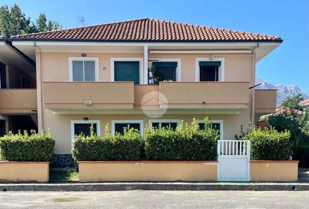 Appartamento in vendita a Santa Marina ss 18 Tirrena Inferiore, 28