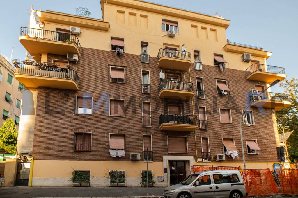 Appartamento in vendita a Roma via San Vincenzo de' Paoli, 2