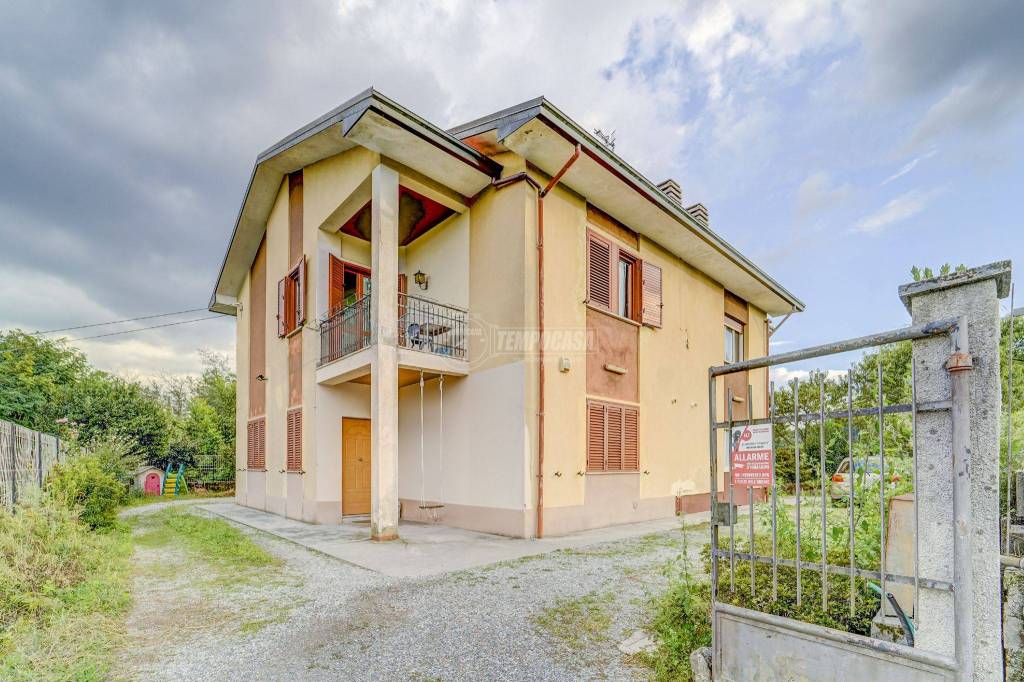 Villa Bifamiliare in vendita a Borgo Ticino via Machiavelli