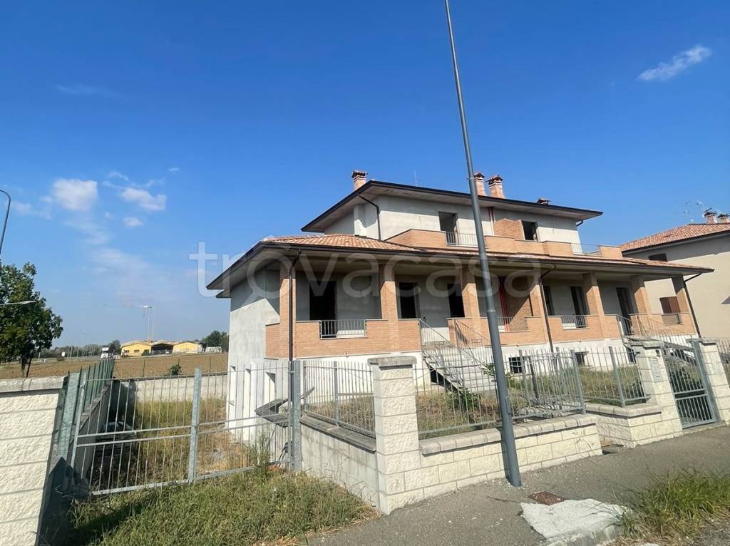 Villa Bifamiliare in vendita a San Giorgio Piacentino via Ercole Tagliaferri