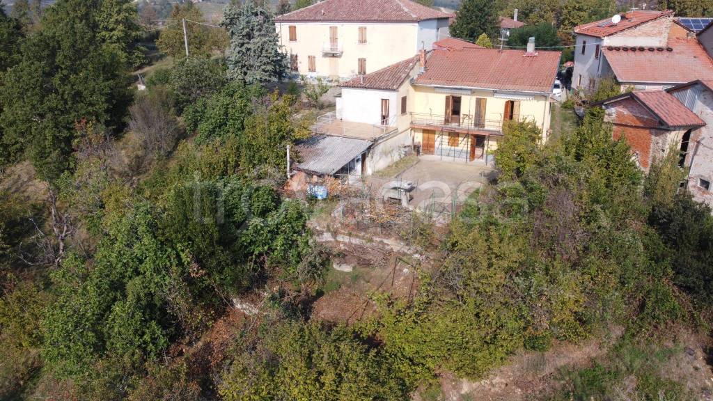 Casa Indipendente in vendita ad Acqui Terme borgata Piano