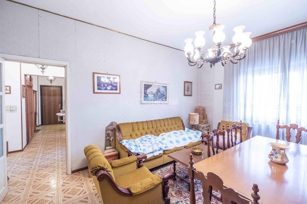Appartamento in vendita a Novara via Monte Nero