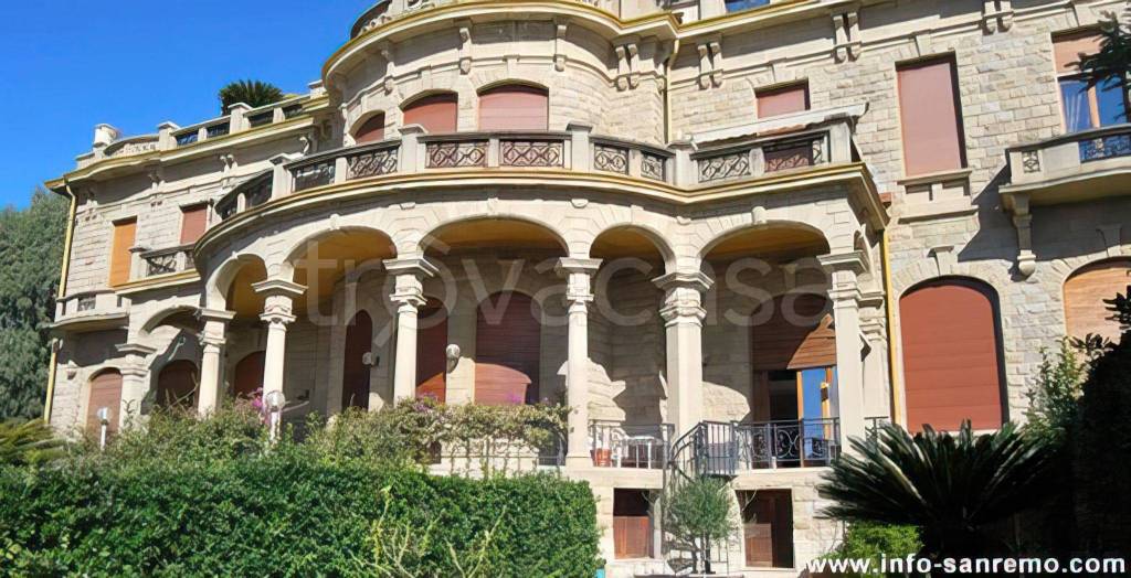 Appartamento in in affitto da privato a Sanremo corso degli Inglesi, 470