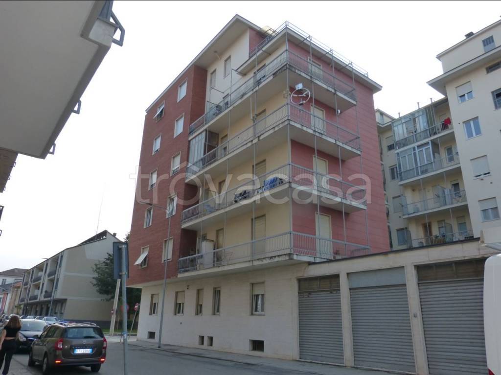 Appartamento in vendita a Fossano via Novara
