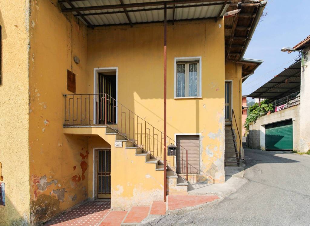 Casa Indipendente in vendita a Serle via Salvandine