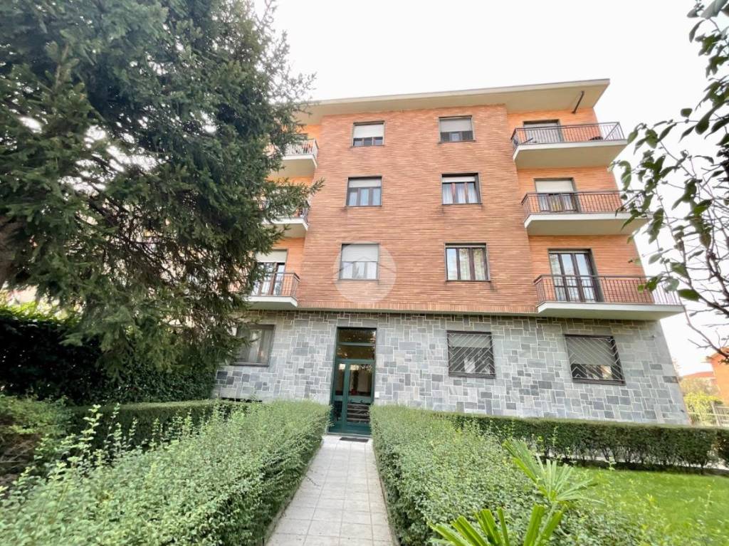 Appartamento in vendita a Leini viale italia, 37