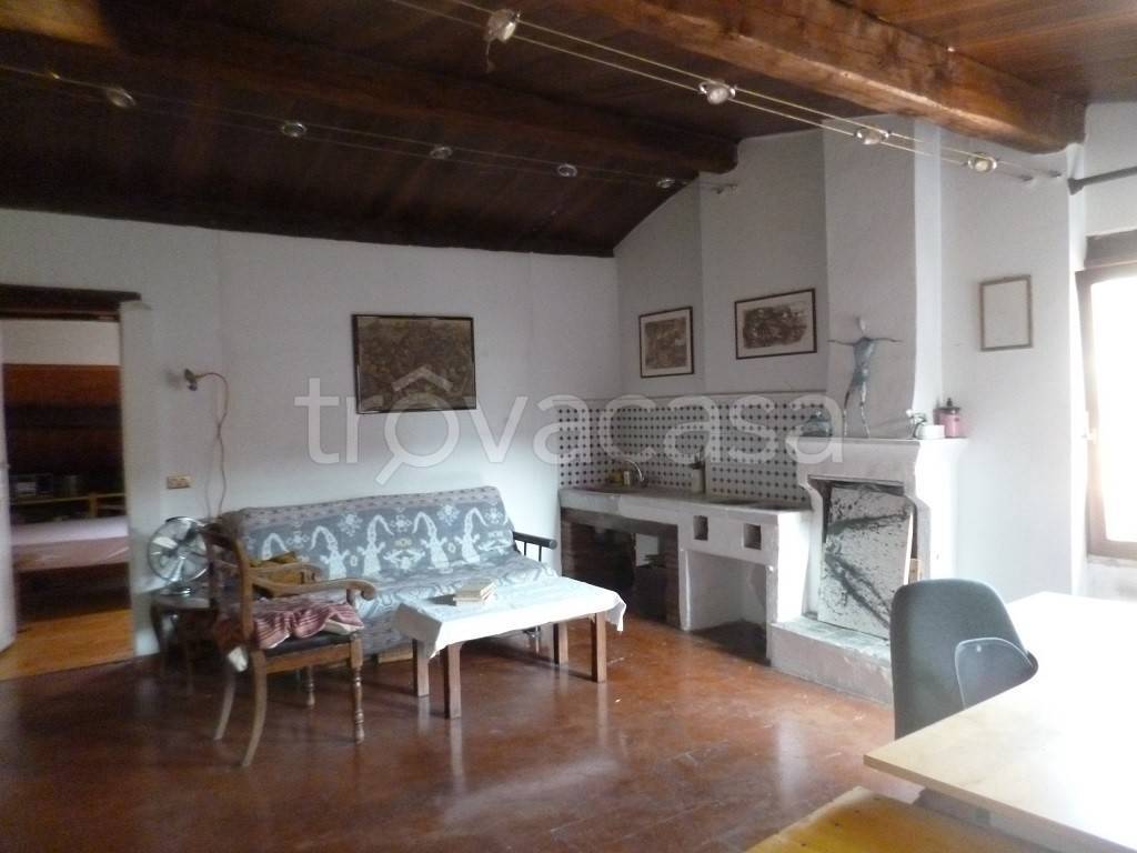 Appartamento in vendita a Modena corso Adriano