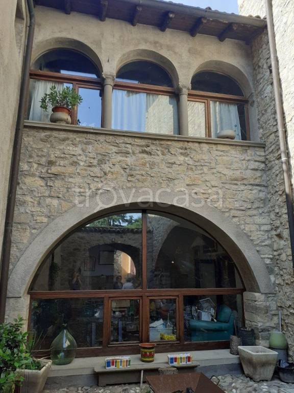 Casa Indipendente in vendita a Castelli Calepio via Conti Calepio, 5