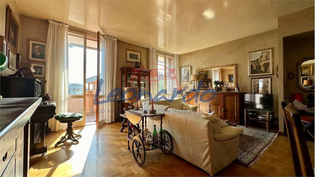 Appartamento in vendita a Piacenza via arata