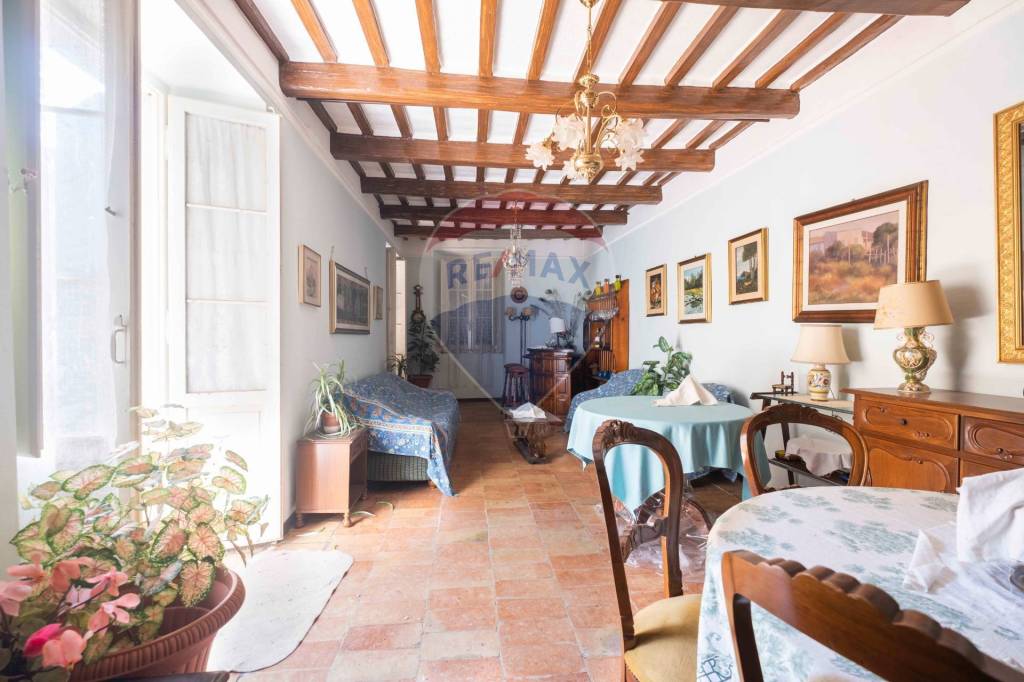Casa Indipendente in vendita a Poggio San Marcello largo Guglielmo Marconi, 12