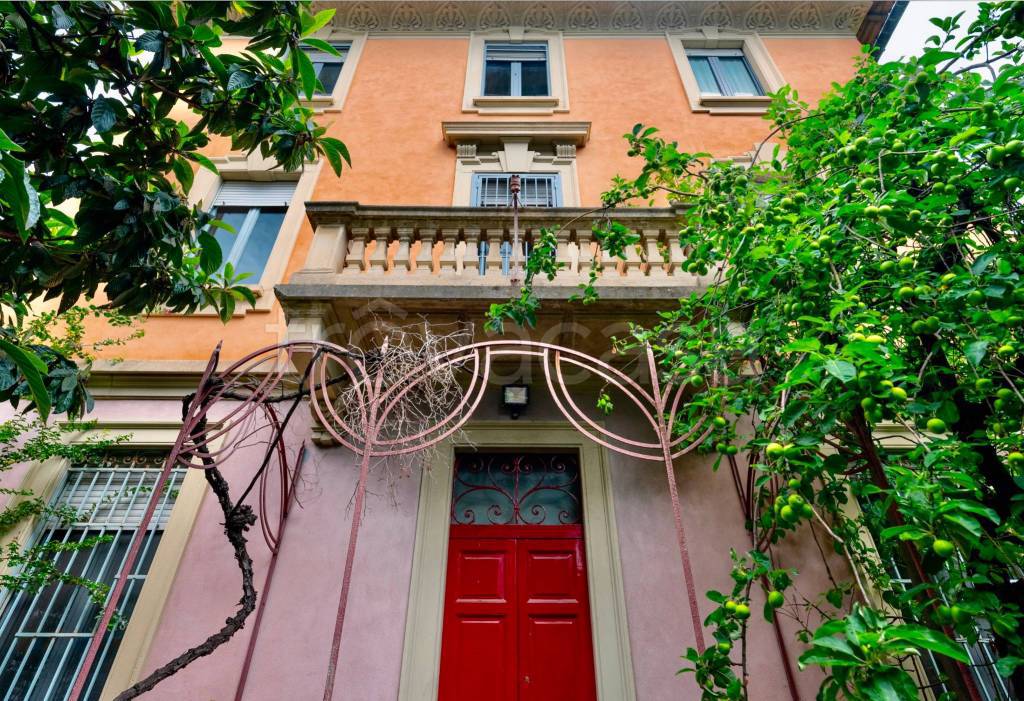 Villa in vendita a Milano via dei Canzi, 14