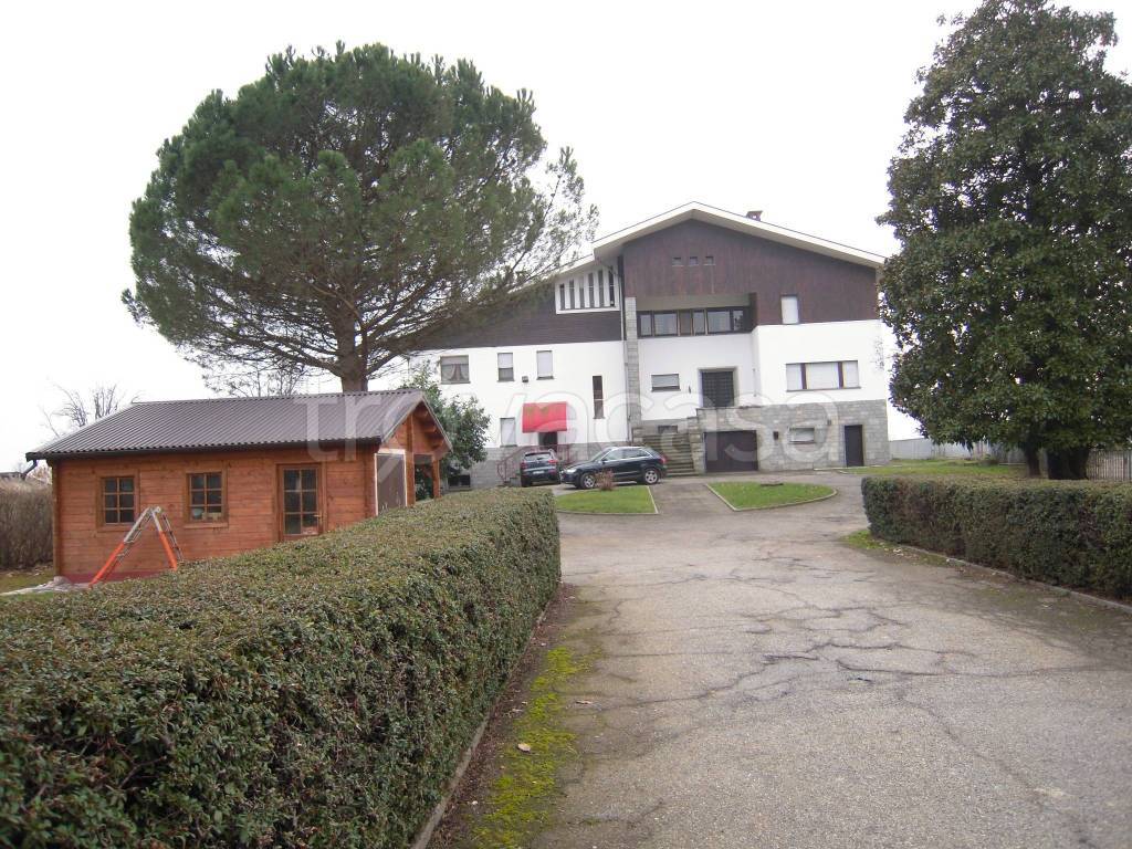 Villa Bifamiliare in vendita a Carisio cascina Palestrina