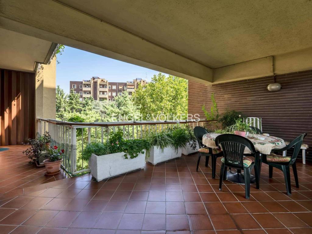 Appartamento in vendita a Milano via Novara, 31