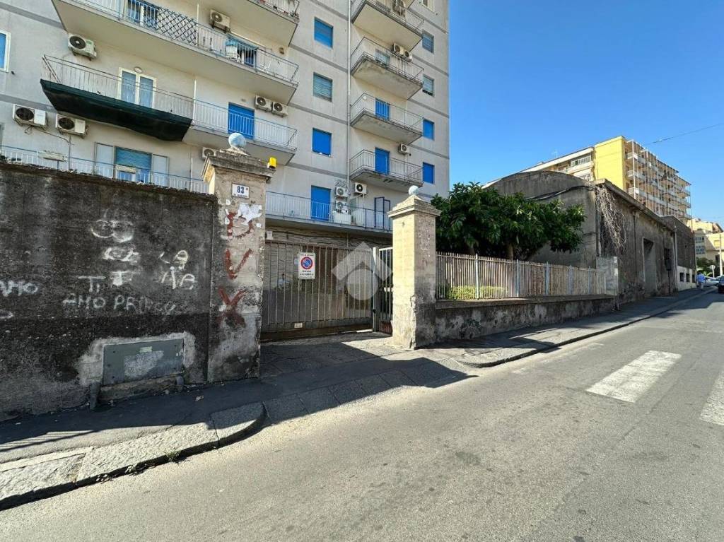Garage in vendita a Catania via Regina Bianca, 83