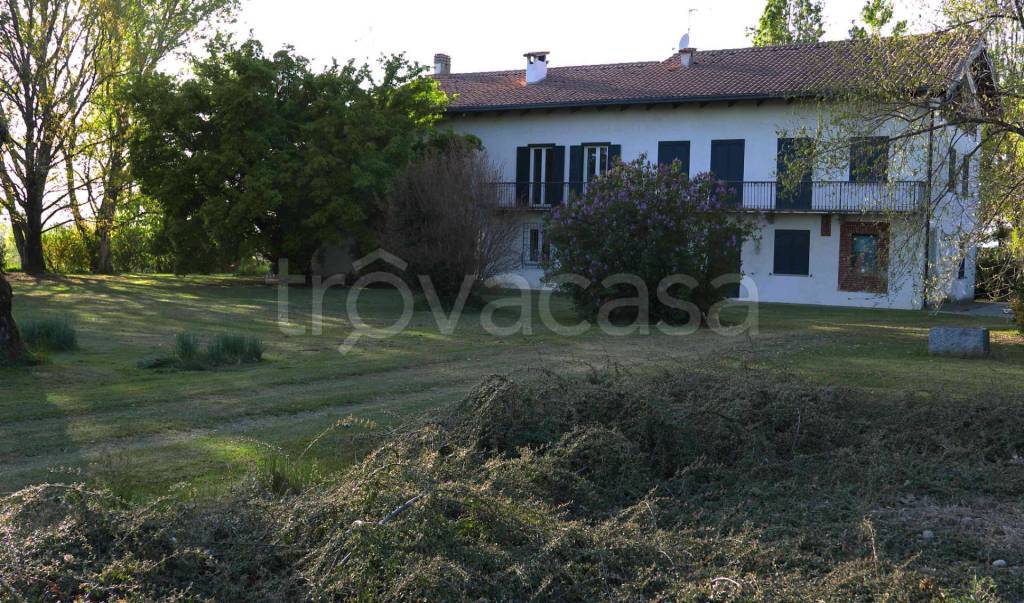 Villa in vendita a Oleggio alzate, 140