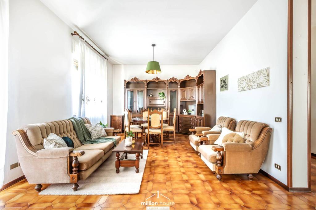 Appartamento in vendita a Cesano Maderno via Sicilia, 24
