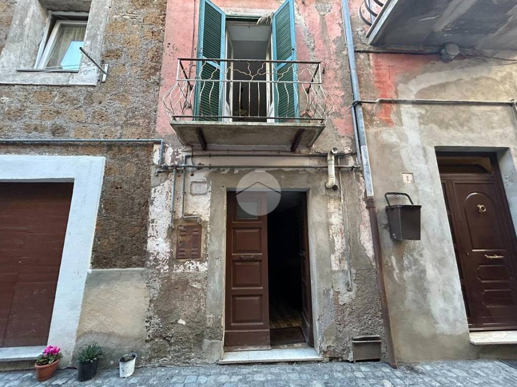 Appartamento in vendita a Nepi via Micinocchi, 3