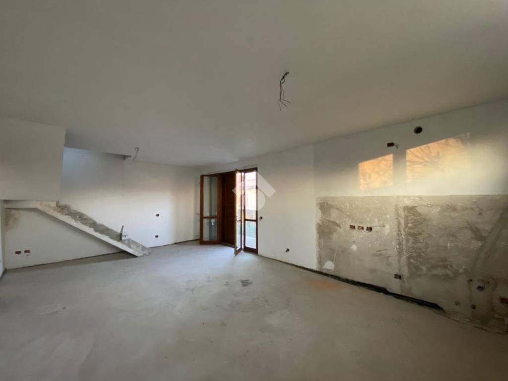 Appartamento in vendita a Cornate d'Adda via g. Mazzini, 35
