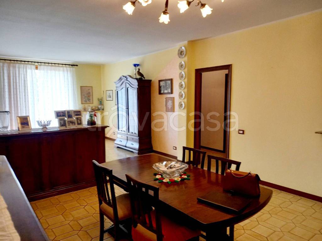 Appartamento in vendita a Parma via Oreste Lizzadri, 10