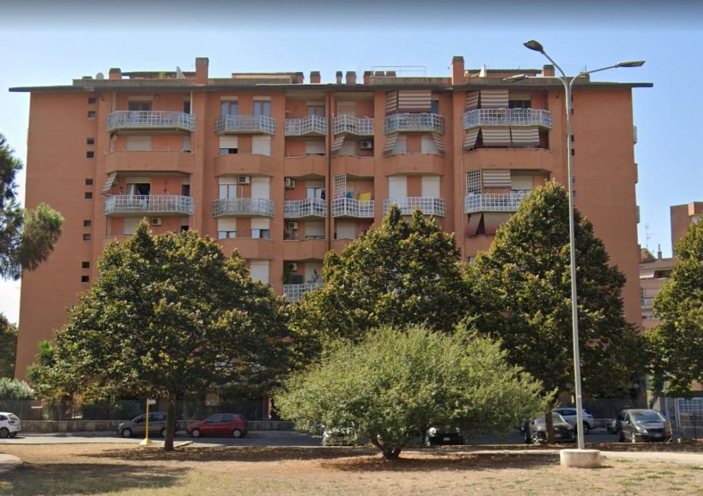 Appartamento in vendita a Pomezia via boezio, 46
