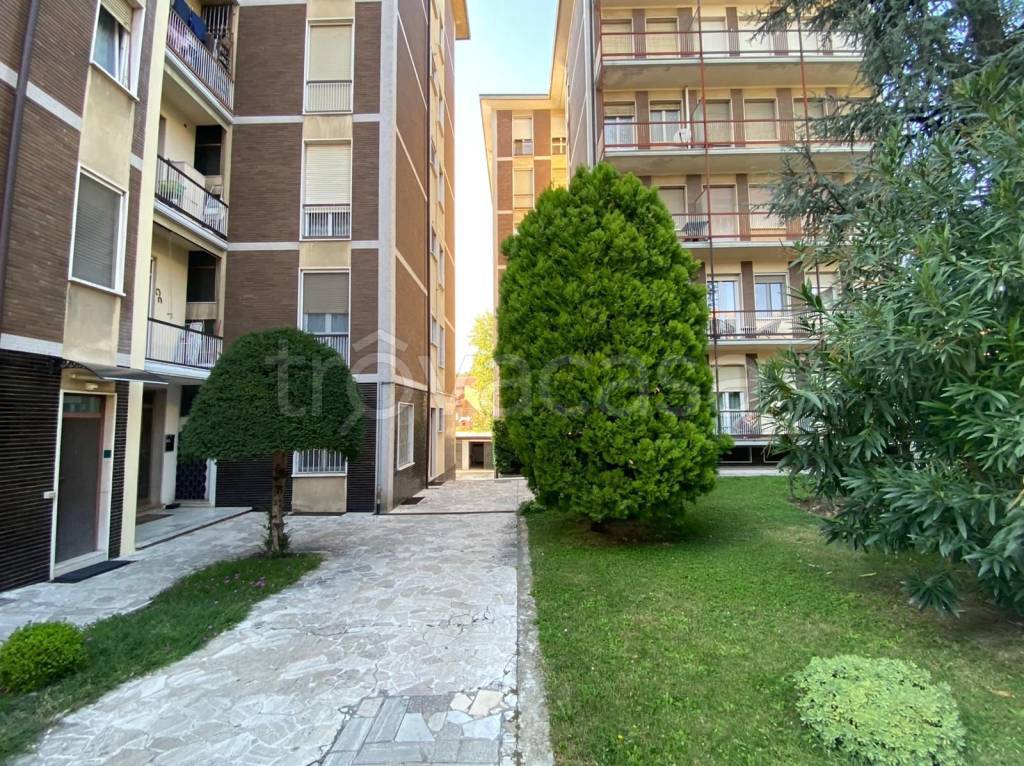 Appartamento in vendita a Voghera via Emilia