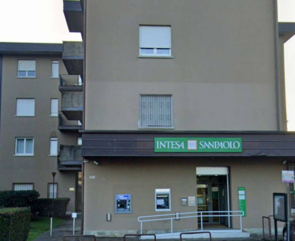 Filiale Bancaria in vendita a Bonate Sotto via Vittorio Veneto, 57