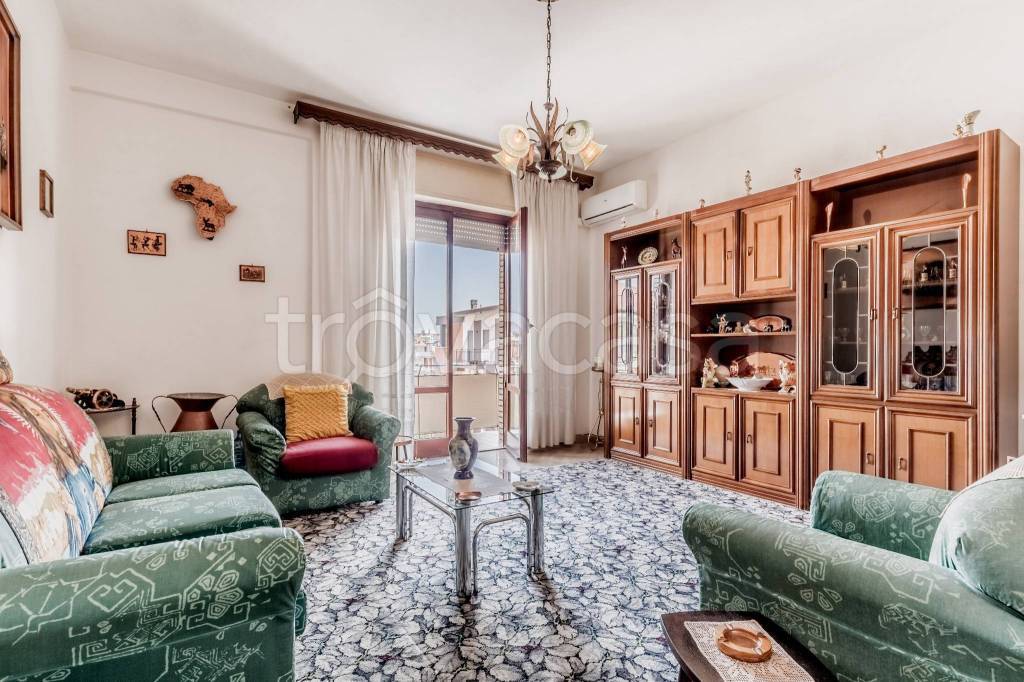 Appartamento in vendita a Latina via Giovanni Pascoli
